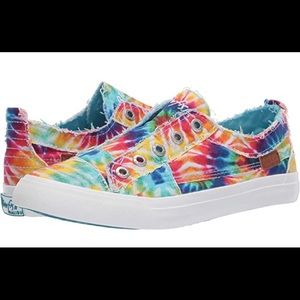 Blowfish Women’s Tie Dye Sneakers, size 10